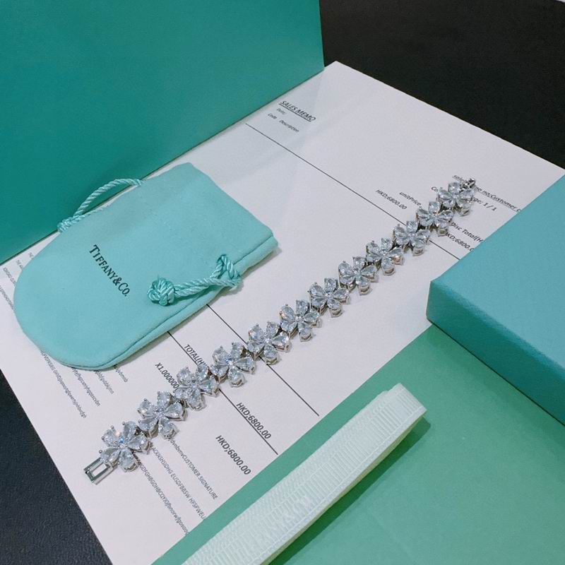 Tiffany bracelet 06yxh10